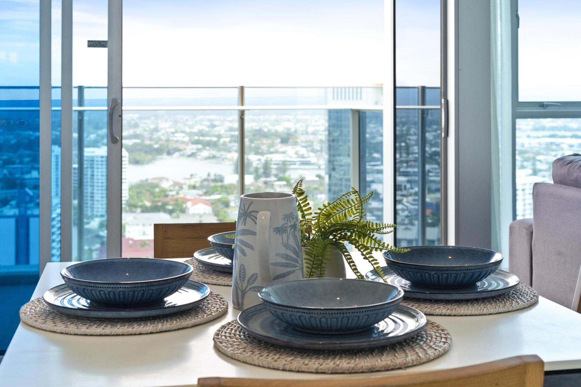 1 Bedroom Hinterland In Surfers Paradise - Q Apartment *