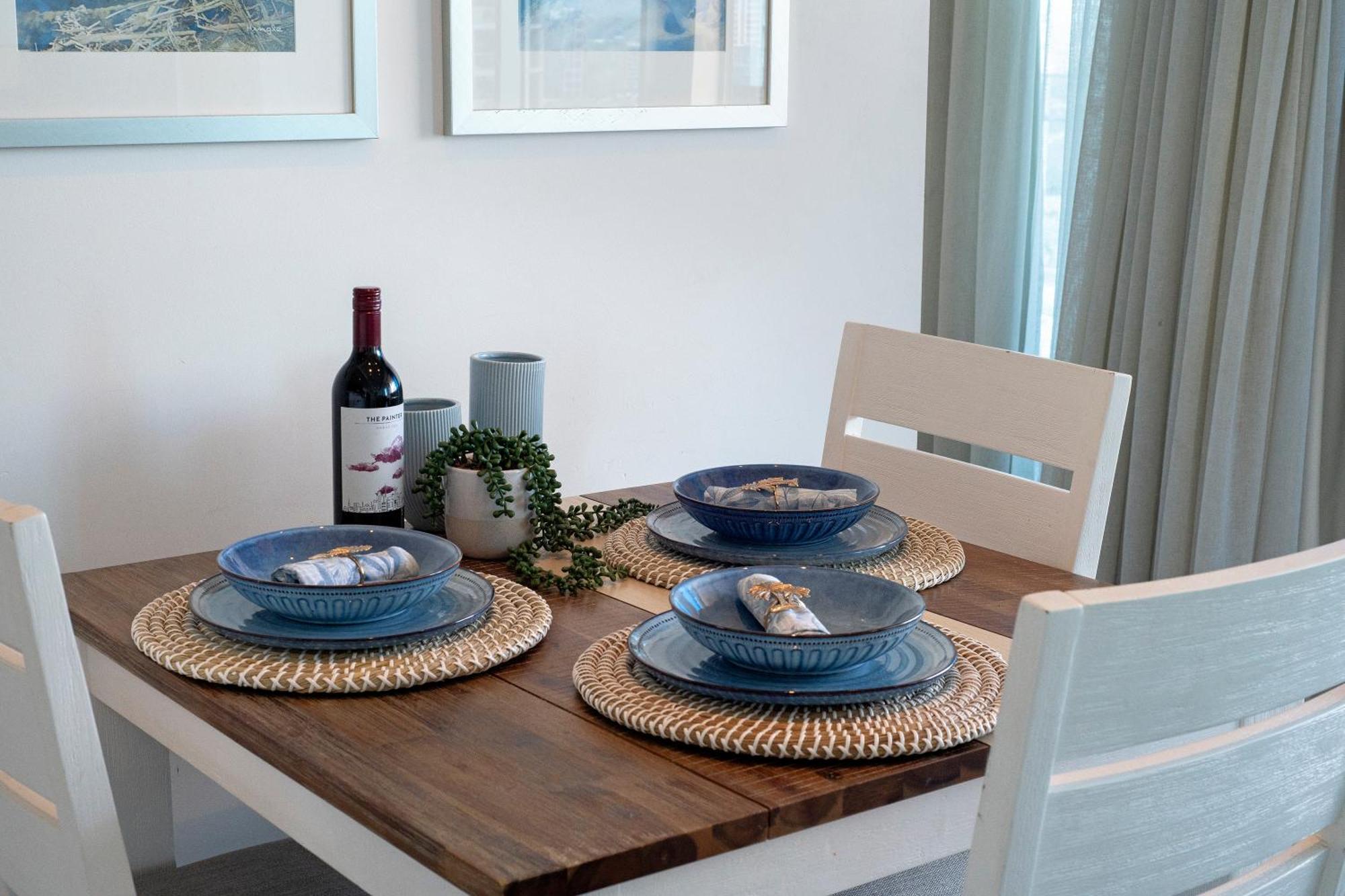 1 Bedroom Hinterland In Surfers Paradise - Q Apartment Gold Coast